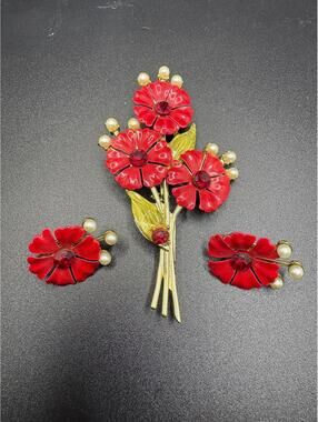 Vintage Retro CORO Brooch and Earring Set